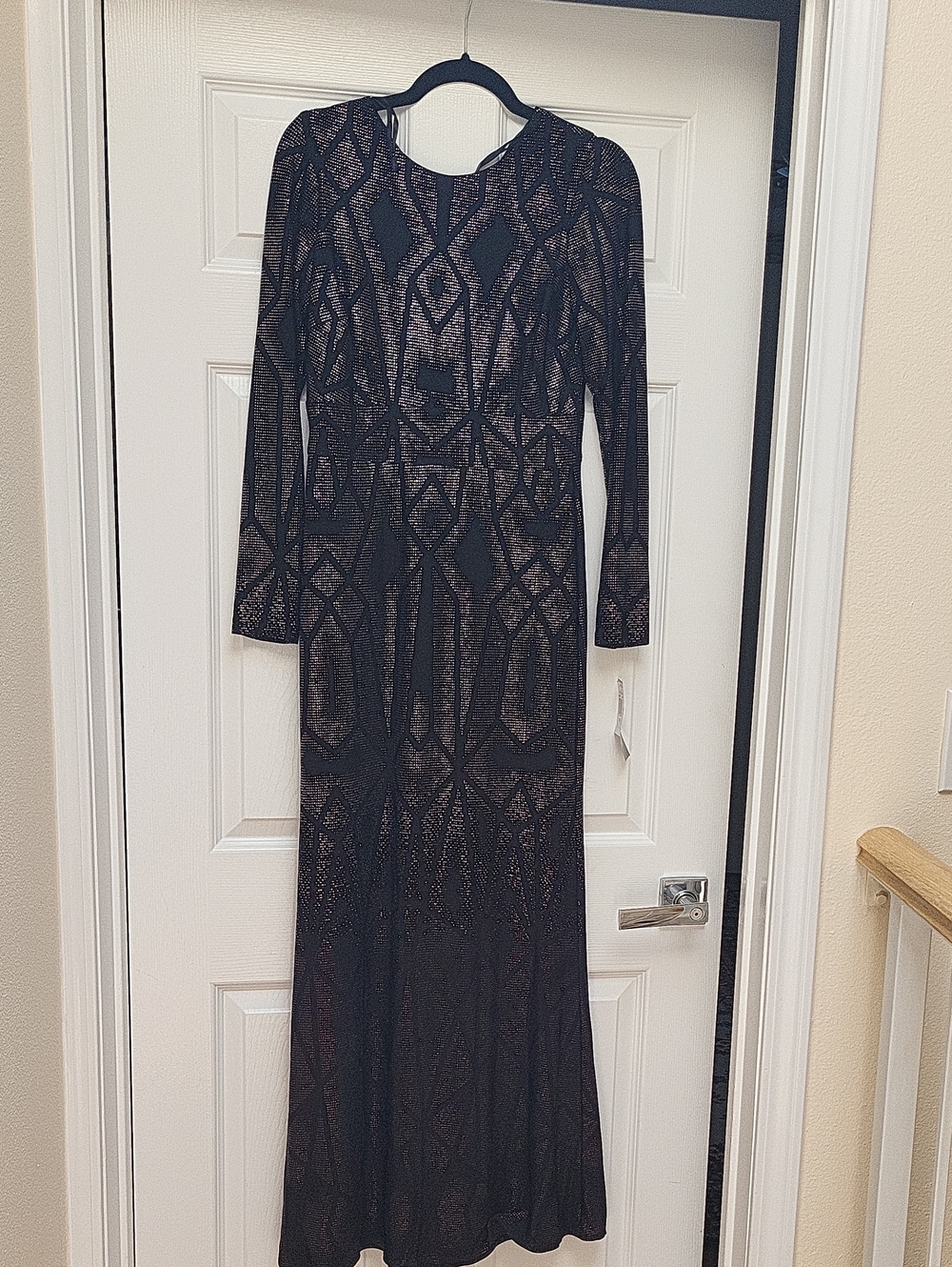 Betsy & Adam Spectacular  Black and Bronze Long-Sleeve Metallic Pattern Gown